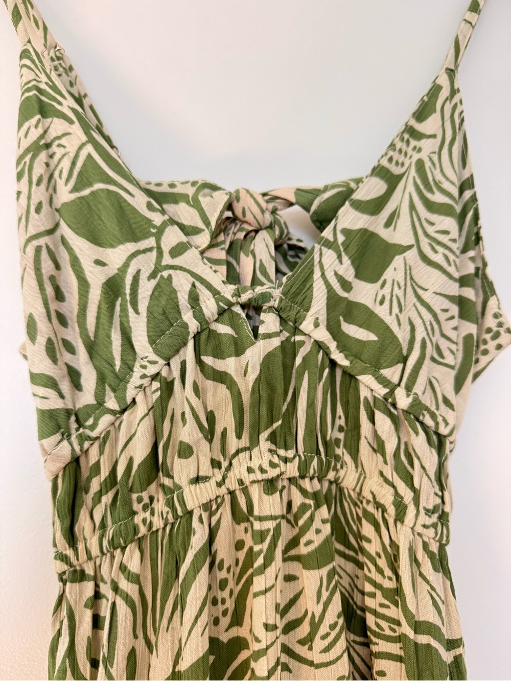 Angie’s Short green and tan leaf print dress with tie back and elastic waist - Picture 2 of 6